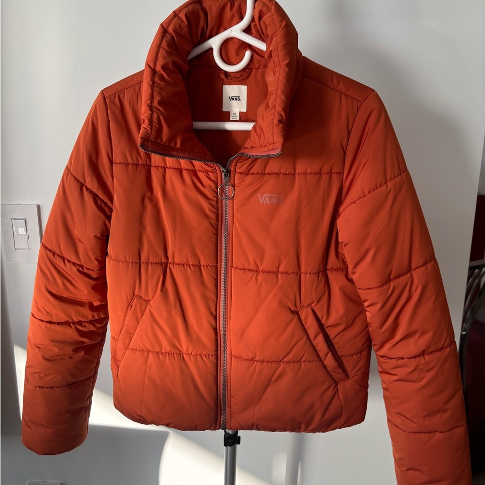 Vans Women's Foundry Puffer Jacket in Potters Clay